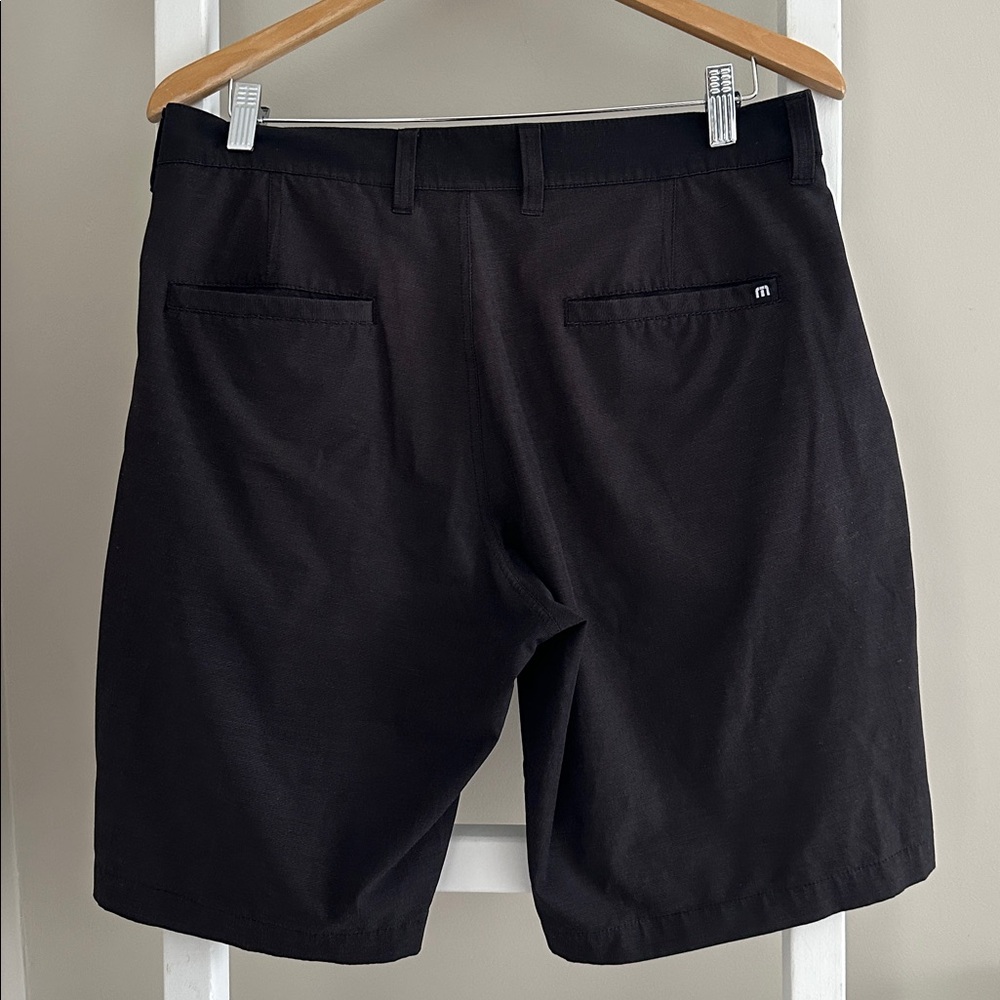 Travis Mathew Golf Shorts - Picture 2 of 6